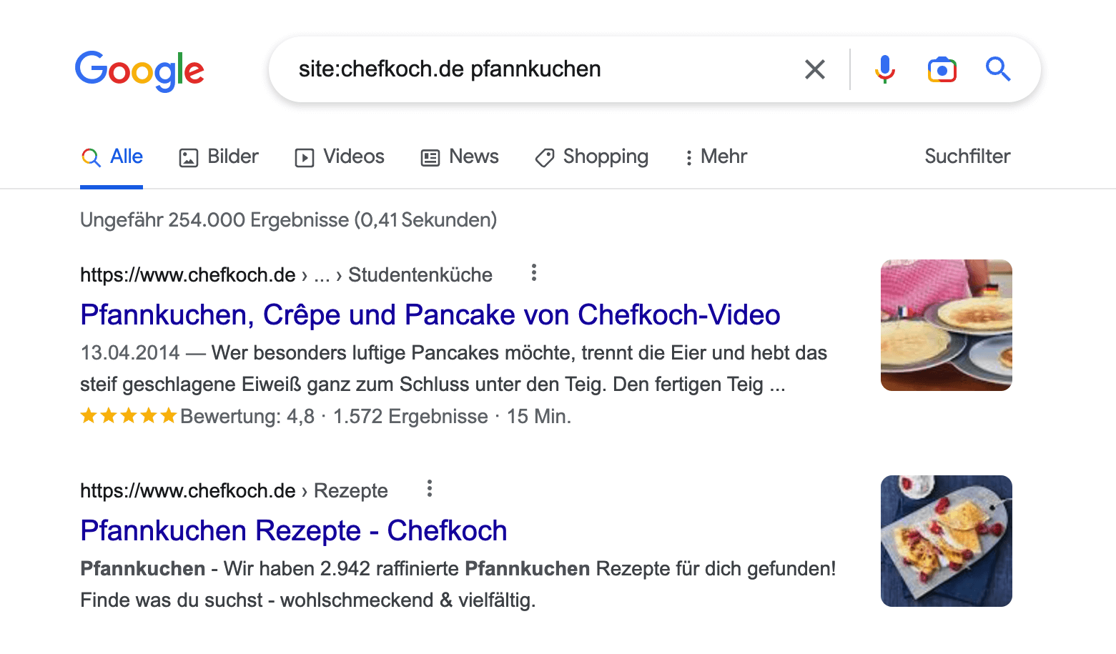 Eine Google site: Abfrage nach dem Keyword pfannkuchen bei chefkoch.de. Das erste Ergebnis ist eine URL zu einem konkreten Rezept, das zweite zu der Rezepte-Kategorie-Seite. Es werden circa 254.000 Ergebnisse angezeigt.